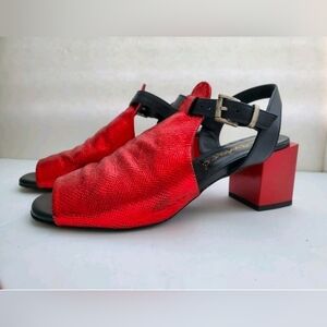 Lemare'  Women's Sandals Open Toe Ankle Strap Metallic Leather Sz IT 37/US 7.5-8